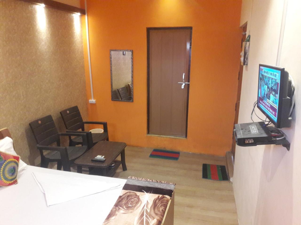 Buddha Guest House Varanasi Exterior photo