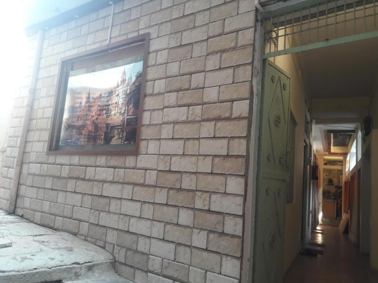 Buddha Guest House Varanasi Exterior photo